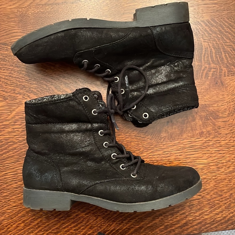 Arizona Jean Co. Black Lace Up Boots in Size 8.5